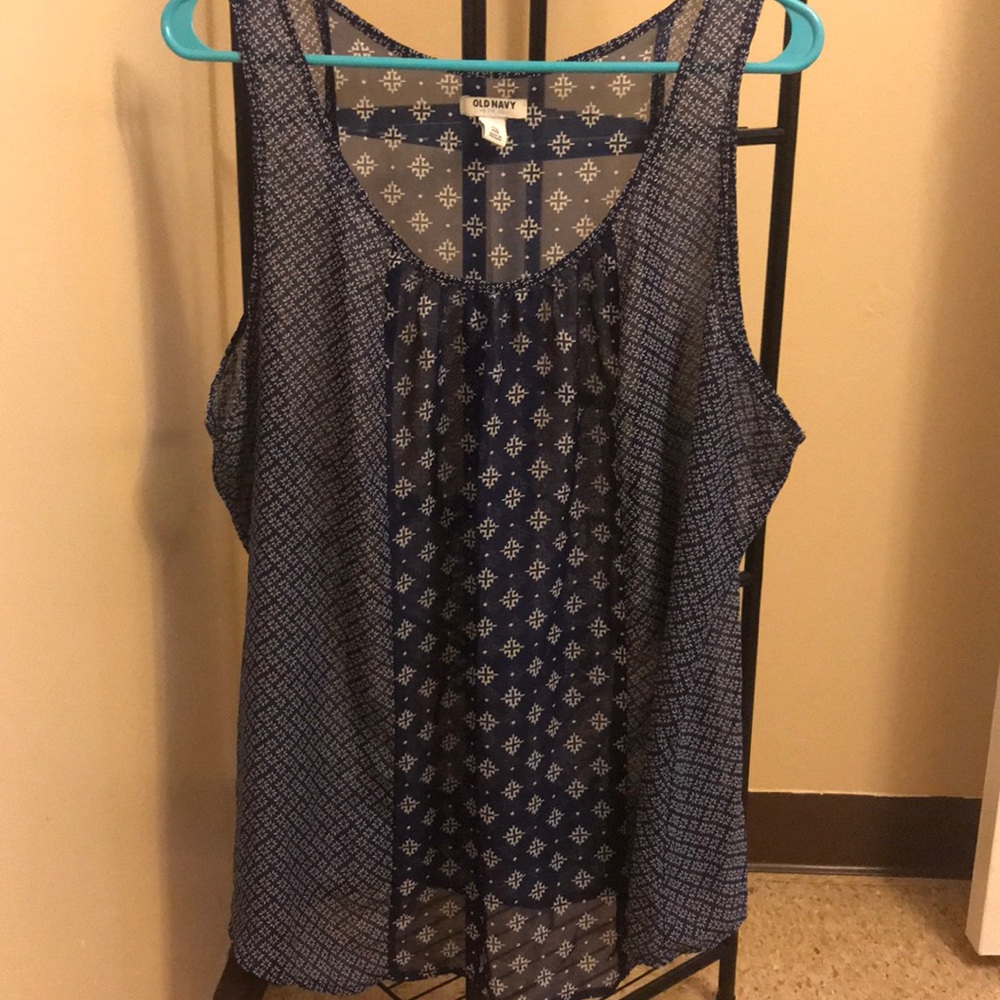 Printed light tank top, like new